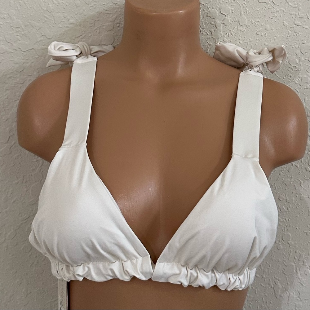 Palmacea armilla bikini top NWT